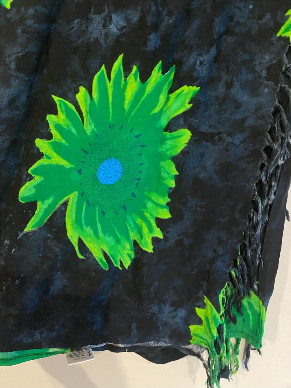 In Gear Neon Sunflower Fringed Rayon Sarong Swim Cover Up Shawl One Size - Picture 3 of 5